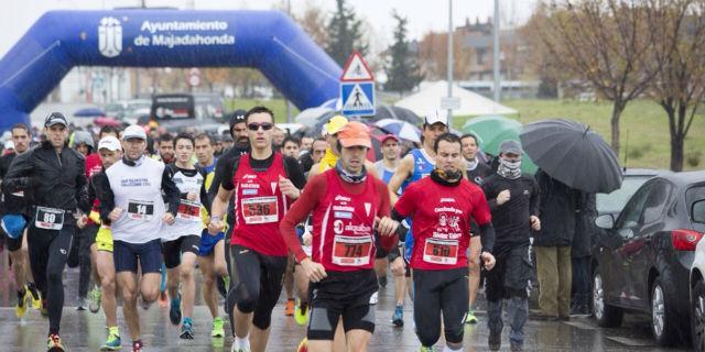 Medio millar de majariegos participan en la carrera solidaria