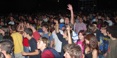 Majadahonda no prohíbe el 'botellón' en Fiestas Majadahonda no prohíbe el 'botellón' en Fiestas