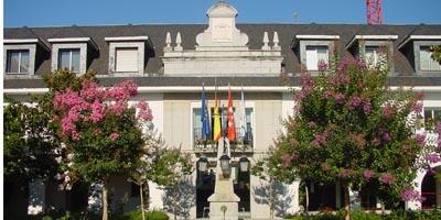 El PP se compromete a regularizar las licencias de los establecimientos y terrazas El PP se compromete a regularizar las licencias de los establecimientos y terrazas