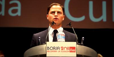 B. Cabezón: "¿Quién paga las cartas preelectorales del Alcalde a las casas?" B. Cabezón: "¿Quién paga las cartas preelectorales del Alcalde a las casas?"