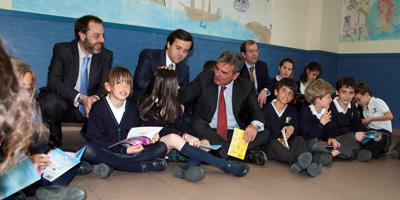 El alcalde de Majadahonda visita el colegio San Jaime El alcalde de Majadahonda visita el colegio San Jaime