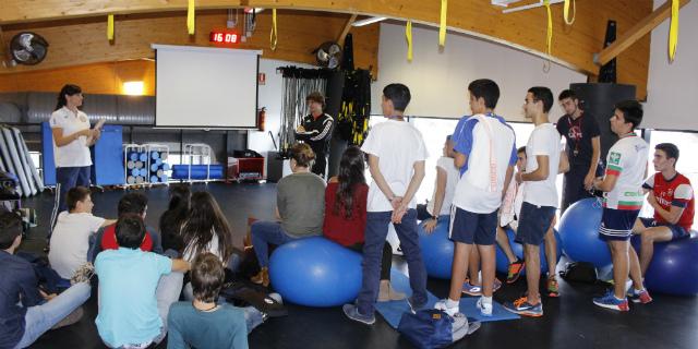 Acuerdo entre el Colegio San Luis de Gonzaga y el Físico para desarrollar un programa de 'Wellness' Acuerdo entre el Colegio San Luis de Gonzaga y el Físico para desarrollar un programa de 'Wellness'