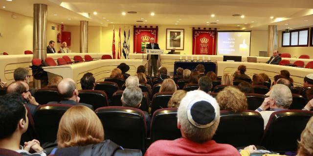 Majadahonda homenajea a las víctimas del Holocausto Majadahonda homenajea a las víctimas del Holocausto