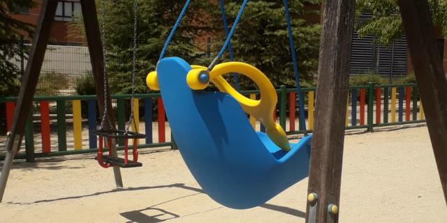 Majadahonda instala un columpio para niños con movilidad reducida