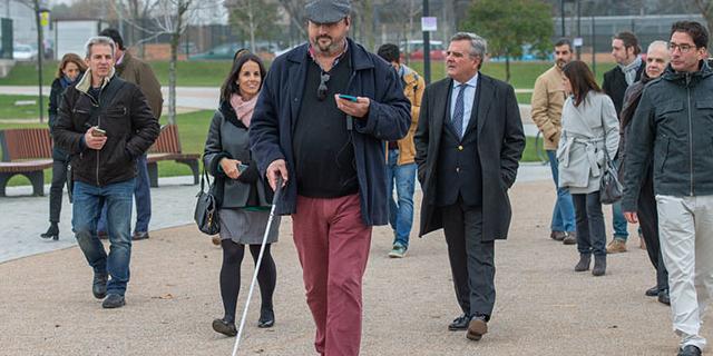 Majadahonda presenta el primer parque de España accesible para personas con discapacidad visual Majadahonda presenta el primer parque de España accesible para personas con discapacidad visual