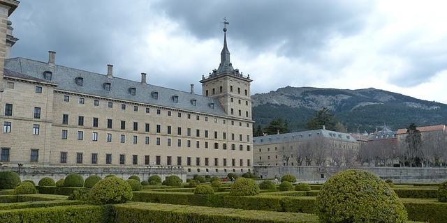 Cinco lugares en los alrededores de Madrid que no puedes dejar de visitar Cinco lugares en los alrededores de Madrid que no puedes dejar de visitar