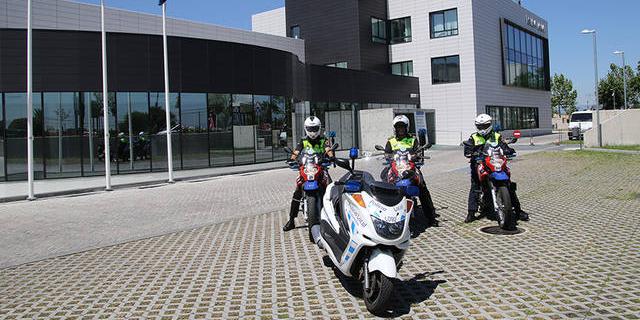 La Policía Local de Majadahonda detiene una banda que robaba con la técnica del "abrazo amoroso"