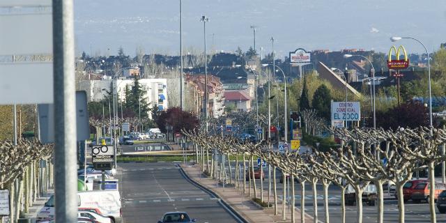 El Ayuntamiento de Majadahonda continúa con la limpieza de calles y mobiliario urbano El Ayuntamiento de Majadahonda continúa con la limpieza de calles y mobiliario urbano