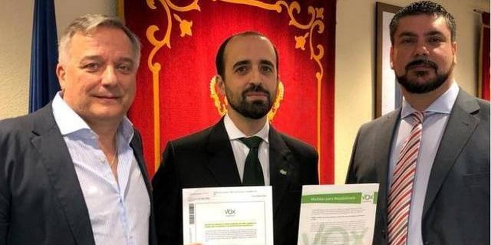 Vox Majadahonda presenta una moción en defensa de la Hispanidad Vox Majadahonda presenta una moción en defensa de la Hispanidad
