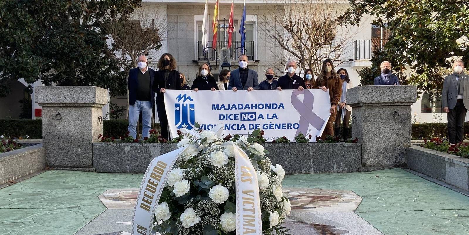 Majadahonda rinde homenaje a las 41 mujeres víctimas de violencia de género Majadahonda rinde homenaje a las 41 mujeres víctimas de violencia de género
