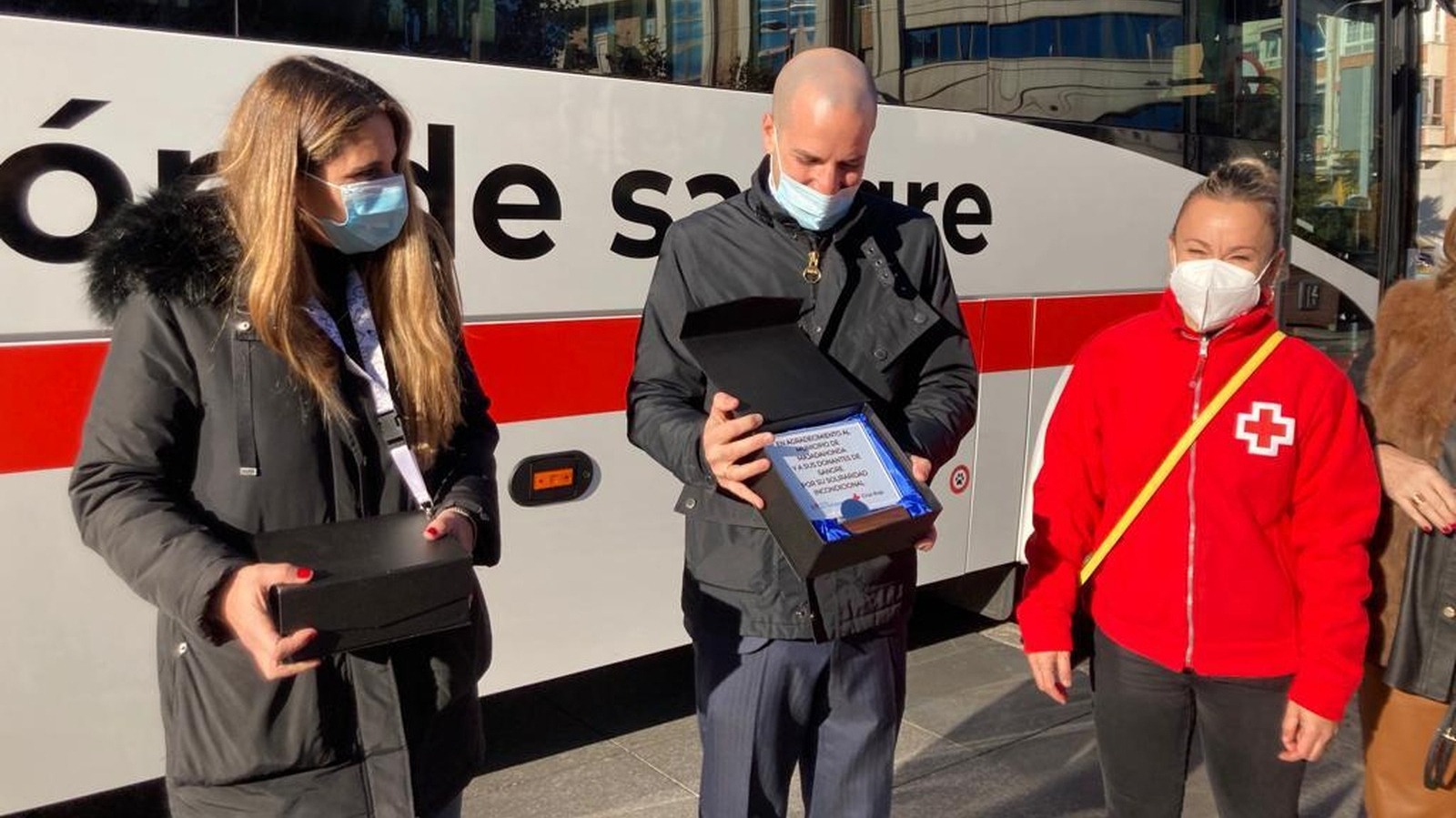 Cruz Roja agradece la solidaridad de los vecinos de Majadahonda donando sangre Cruz Roja agradece la solidaridad de los vecinos de Majadahonda donando sangre