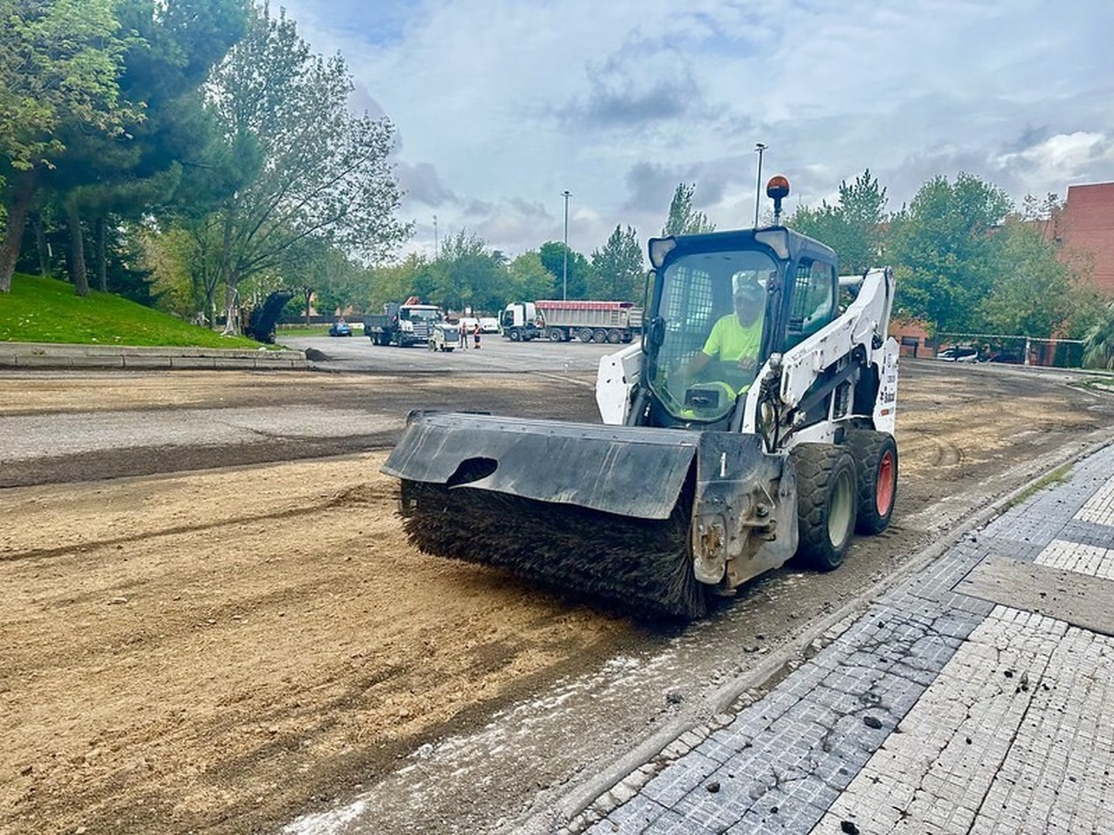 Majadahonda invierte cuatro millones en el nuevo Plan de Pavimentación Majadahonda invierte cuatro millones en el nuevo Plan de Pavimentación