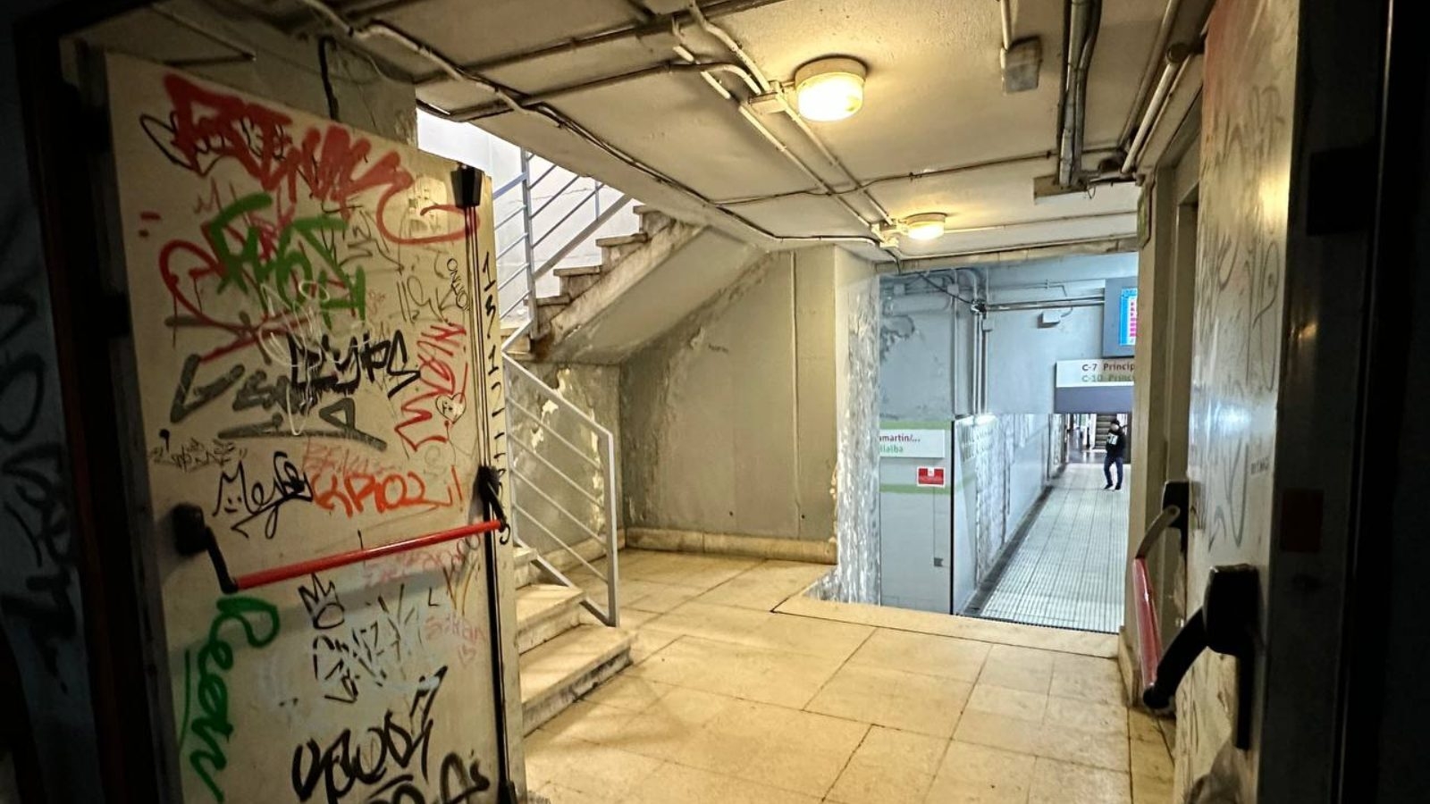 VOX Majadahonda exige la remodelación de la estación de RENFE y del aparcamiento disuasorio VOX Majadahonda exige la remodelación de la estación de RENFE y del aparcamiento disuasorio
