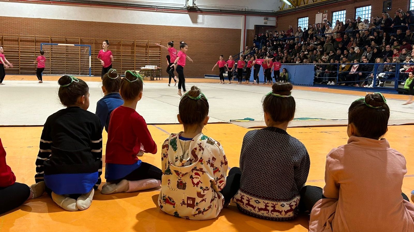 El Club de Gimnasia Rítmica Majadahonda celebra su III Exhibición de Navidad