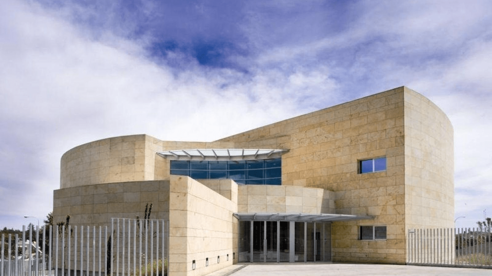 Majadahonda acerca la lectura a mayores y personas con movilidad reducida