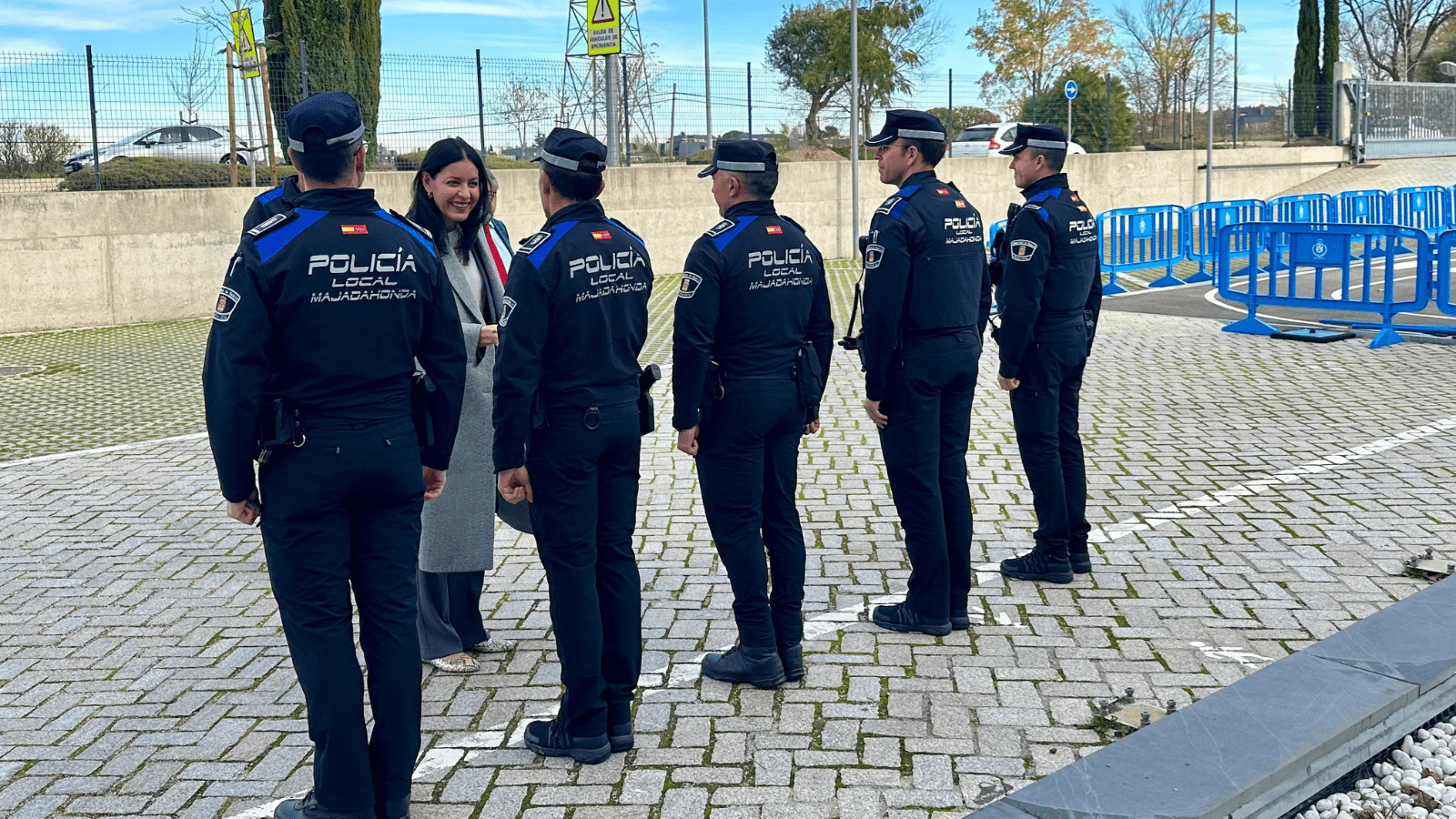 La alcaldesa de Majadahonda da la bienvenida a los nuevos oficiales de la Policía Local La alcaldesa de Majadahonda da la bienvenida a los nuevos oficiales de la Policía Local
