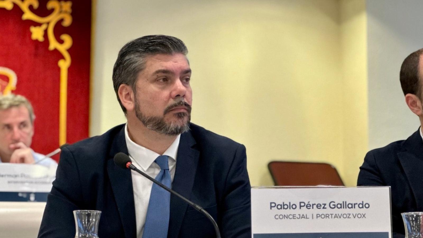 VOX se desmarca en el Pleno de Majadahonda y rechaza la regularización de inmigrantes