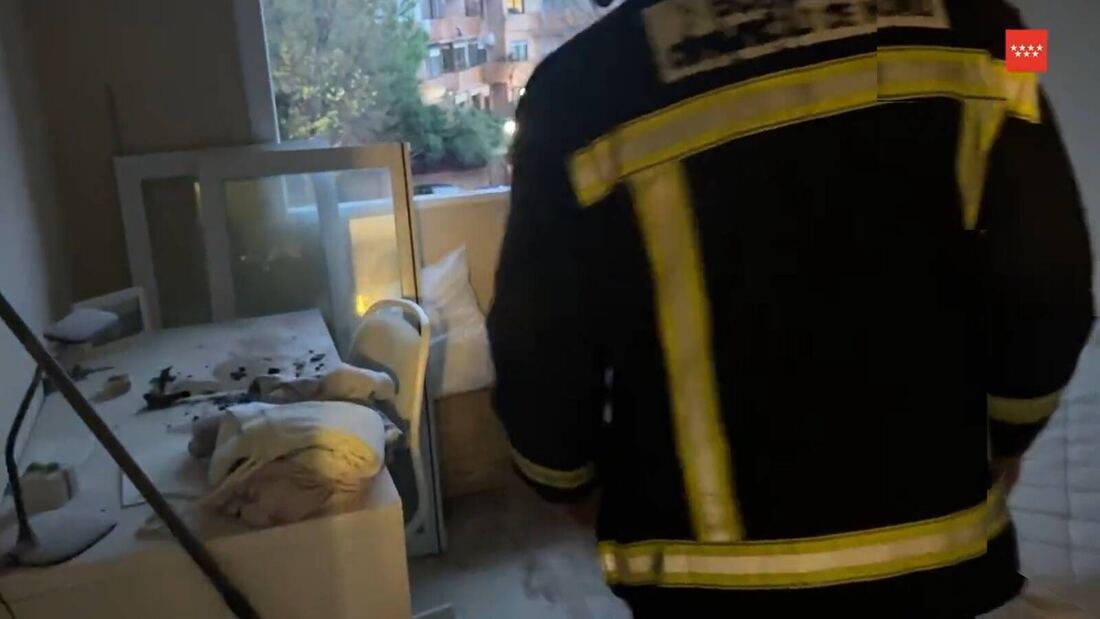 Herida leve una pareja en Majadahonda tras un fuego provocado por unas velas
