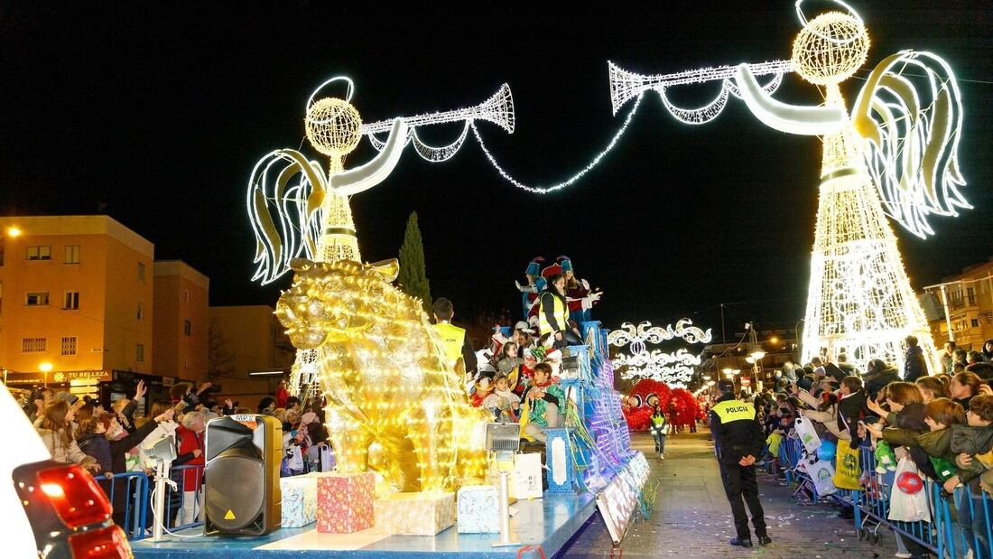 Miles de majariegos disfrutaron de la Cabalgata de Reyes 