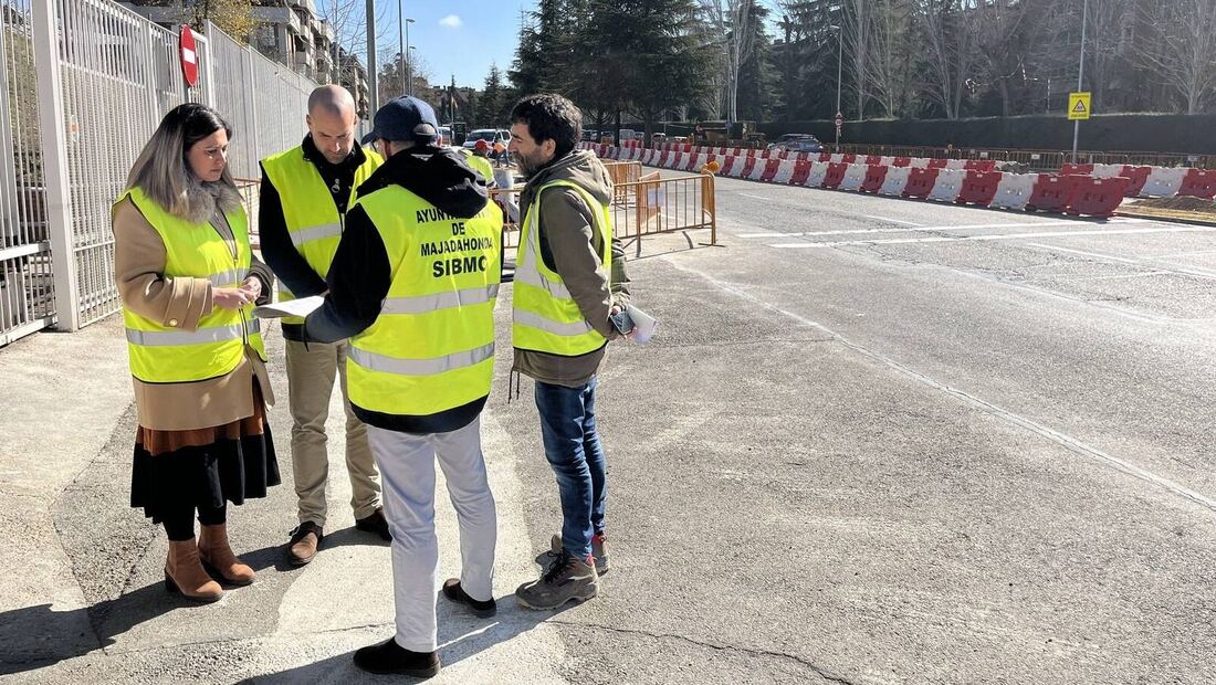 En marcha los trabajos de construcción de la nueva glorieta en la Avenida de Guadarrama   
