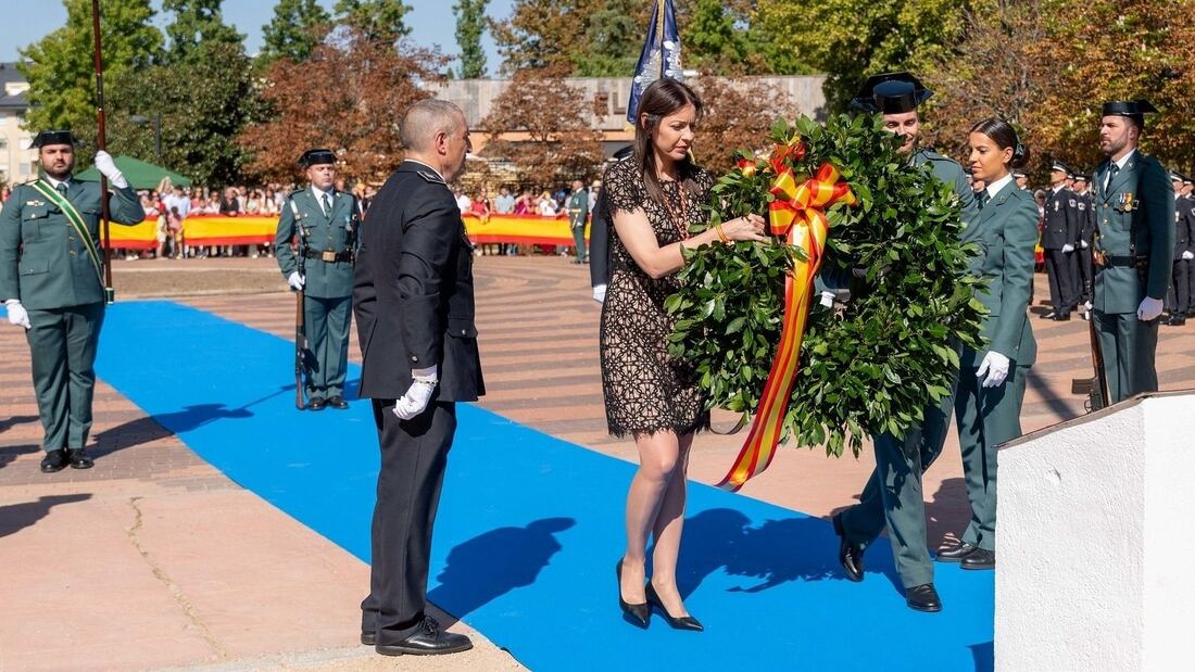 Majadahonda rinde homenaje a la Bandera Nacional con un acto solemne por el 12-O