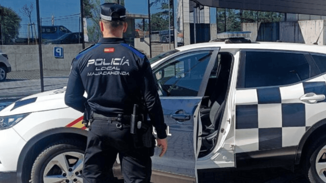 La Policía Local de Majadahonda detiene a un joven tras una persecución por la A6