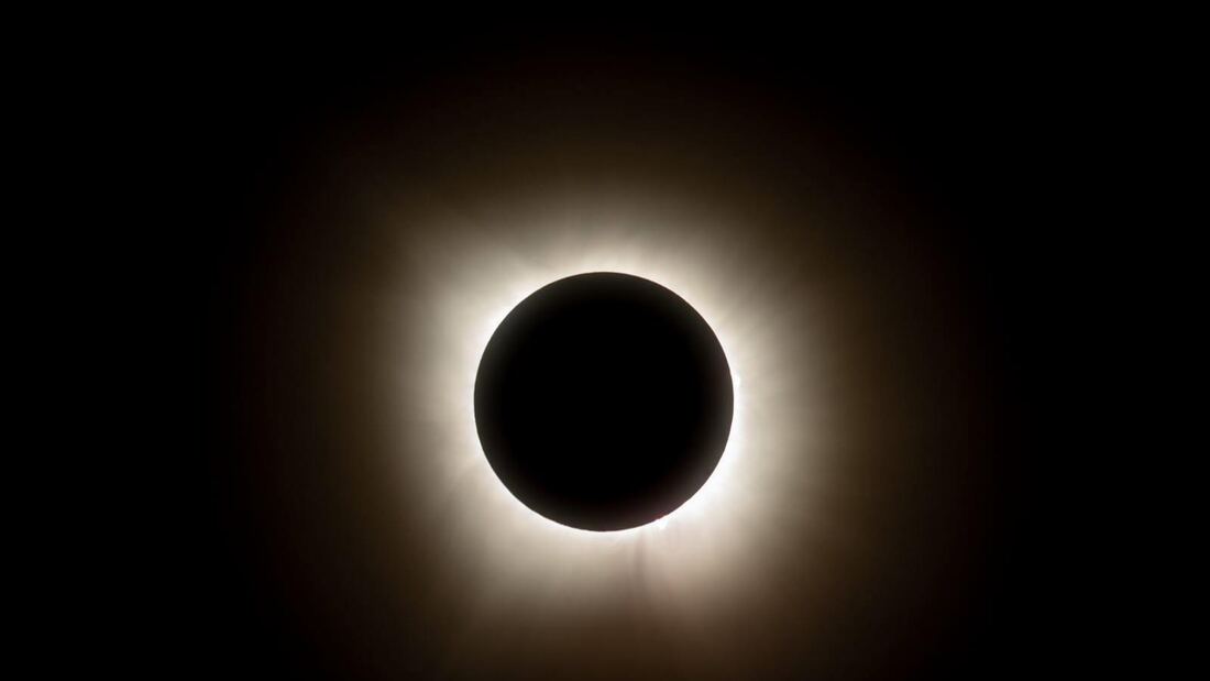 Majadahonda instala un telescopio en la Plaza de Colón por el eclipse solar