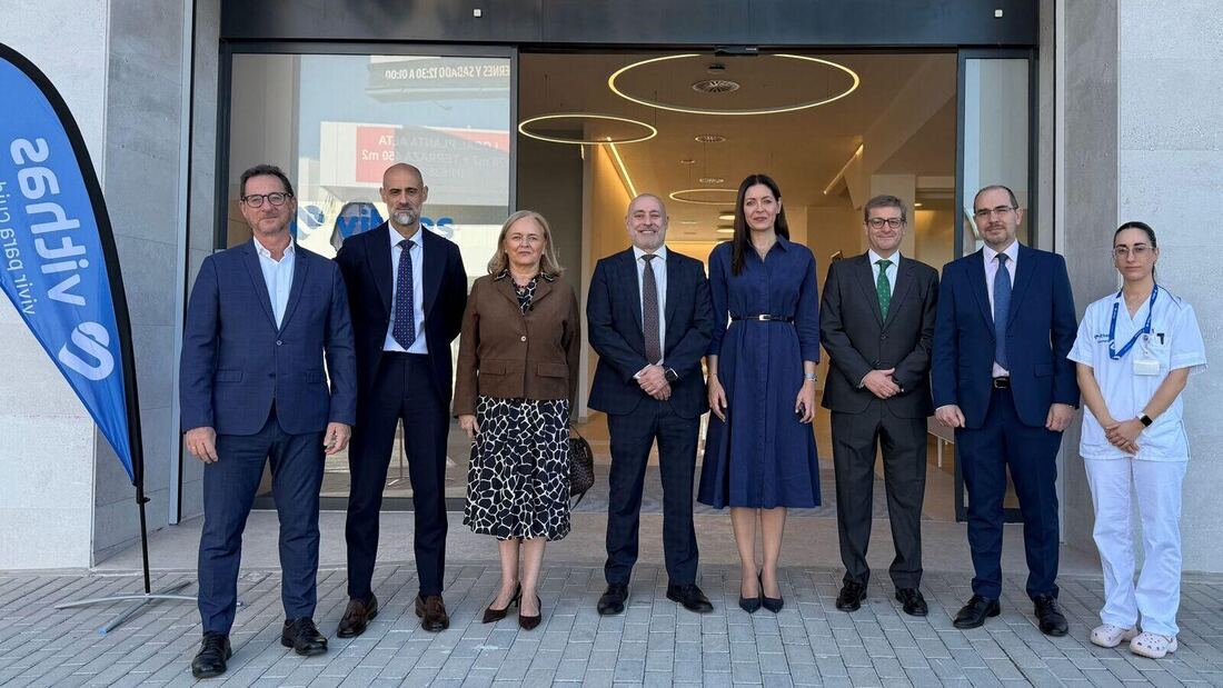 Lola Moreno visita el Centro Médico Vithas Majadahonda